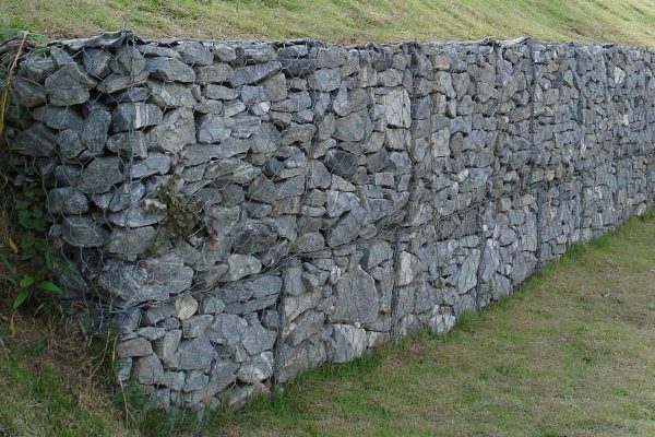 Армогрунтовая подпорная стенка