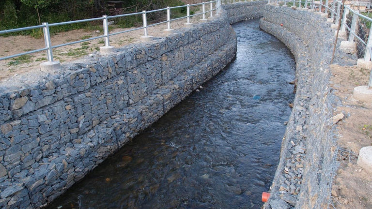 Габионы для урепления берега